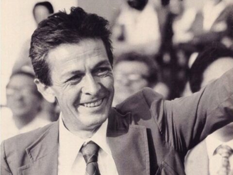 Oltre le etichette: dove nasce davvero la politica