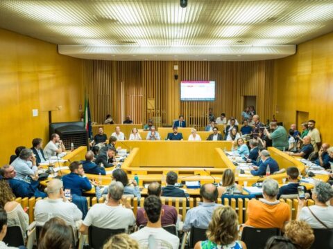 Consiglio comunale il 28 luglio: cinque punti all’ordine del giorno, riflettori sulla “rottamazione quinquies”