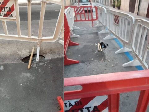 Prima le strisce blu e poi le buche?